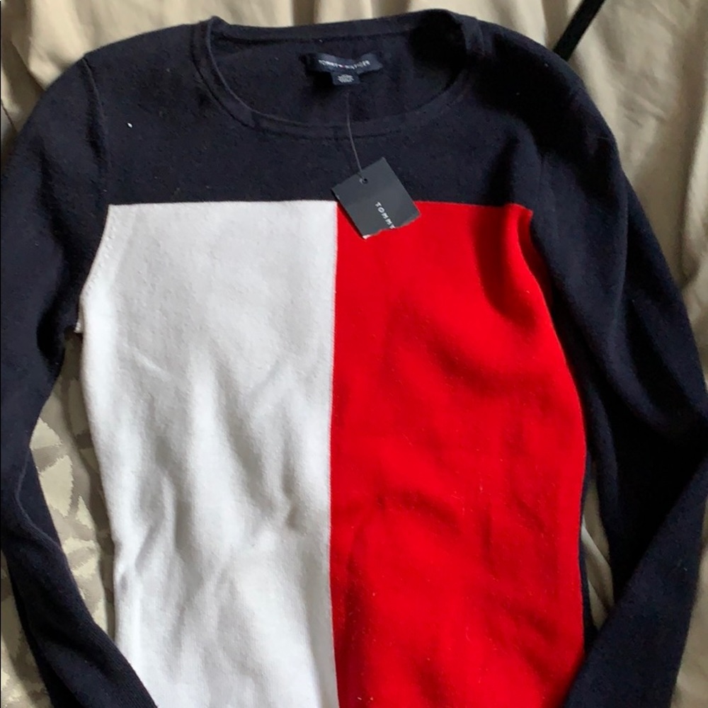 Tommy Hilfiger sweater